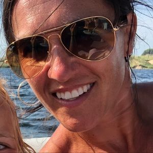 Meet your Posher, Kelly